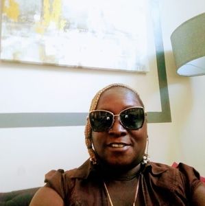 Meet your Posher, Libby